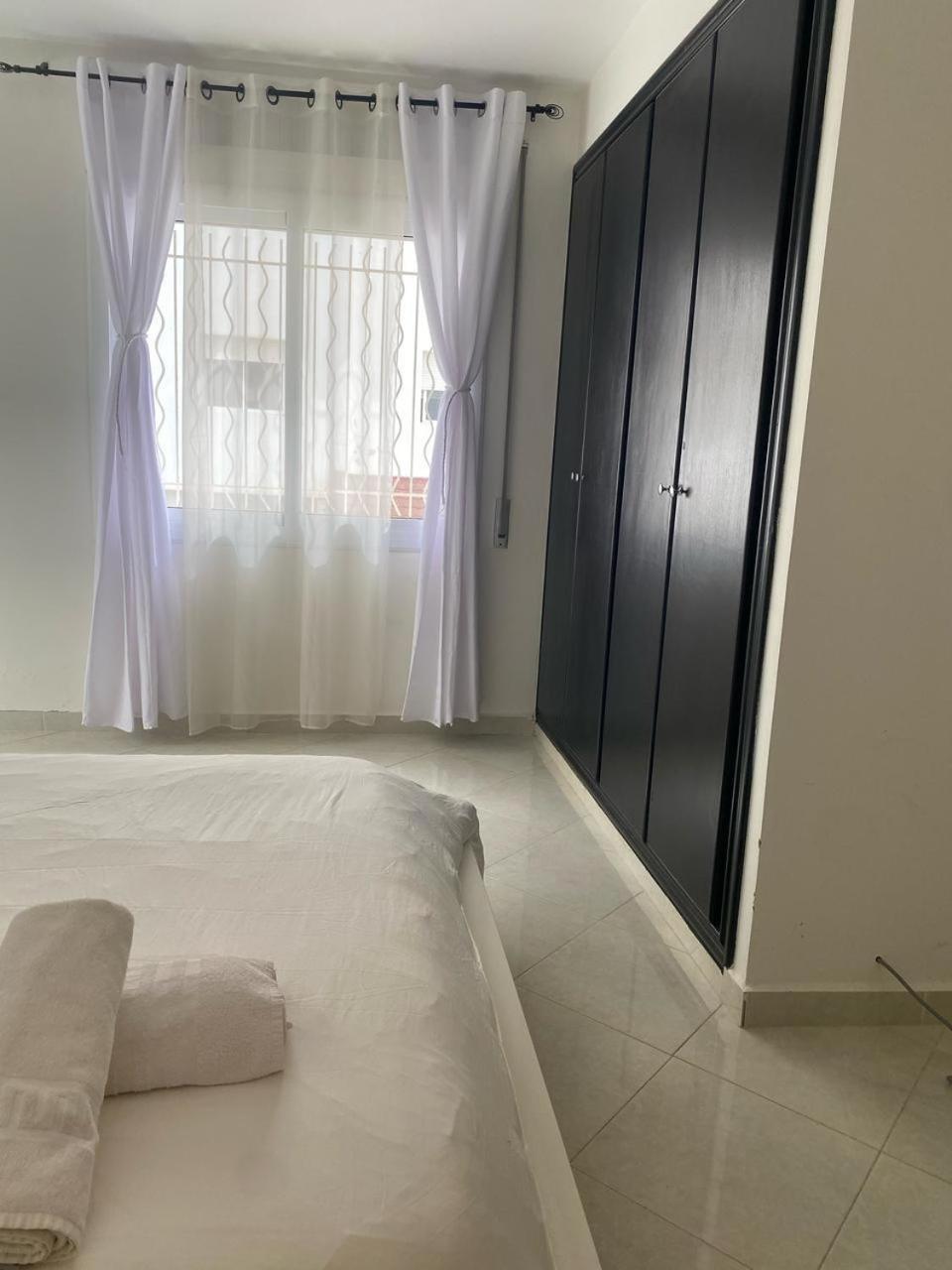 Appartement Modern Comfort Airport 2 Beds *